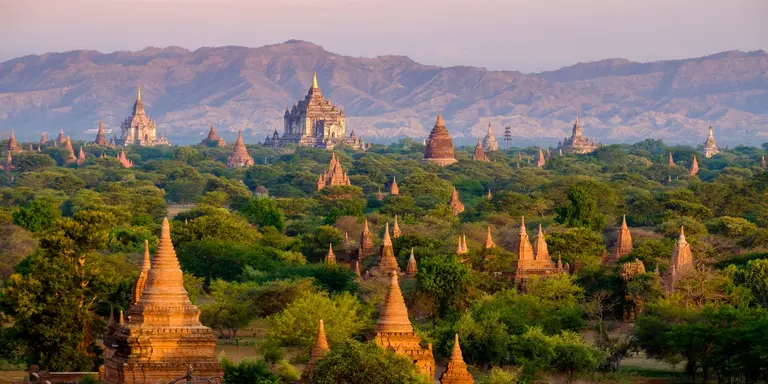 Bagan is an archaeological zone of more than 2,000 ancient pagodas, built in 11th centuries during the rise of Bagan empire