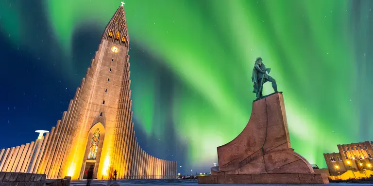 Aurora Borealis above Hallgrimskirkja Church