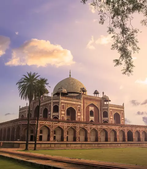 Sunrise view of Humayun’s Tomb, built in 1570, a example of Great Mughal architecture
