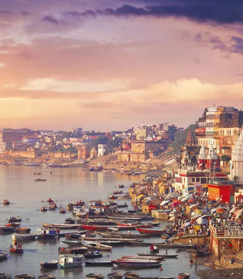 Sunset view of the banks of the Ganges River in Northern India, Varanasi is possibly the oldest living city in the world