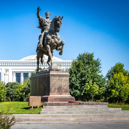 Amir Timur Square, Tashkent