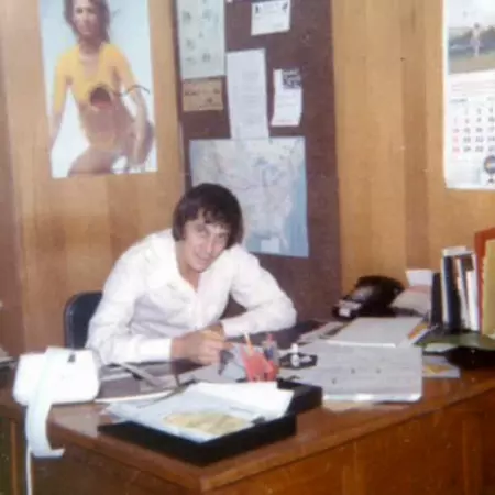 An early Goway office from the 1970s