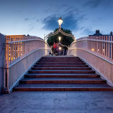 Ha'penny Bridge, Dublin