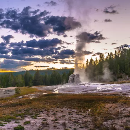 Lone Star Geyser, Yellowstone
