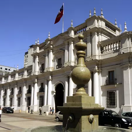 Palacio de La Moneda Plaza de la Constitución Santiago de Chile