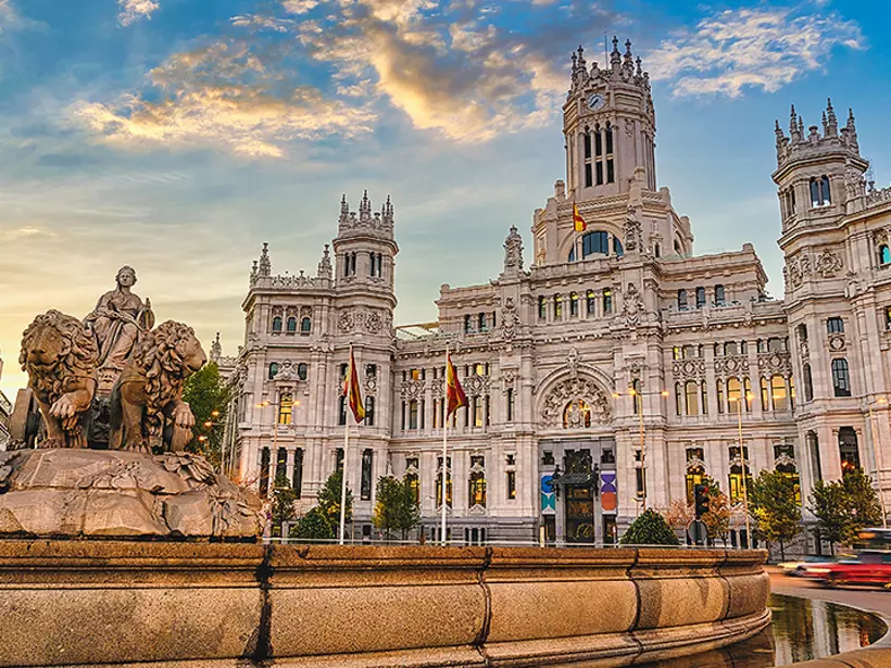 Experience the culture and classic architecture of Cibeles Palace, now home to the Madrid City Council