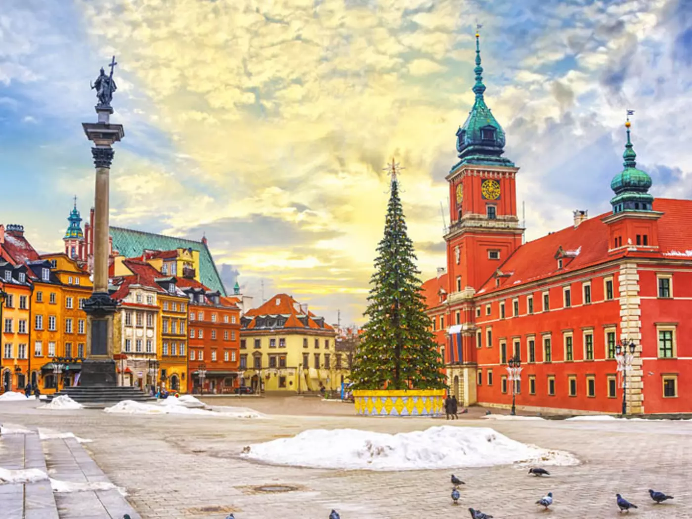 Explore Warsaw's Old Town, complete with colourful buildings, cultural food, and the Royal Castle