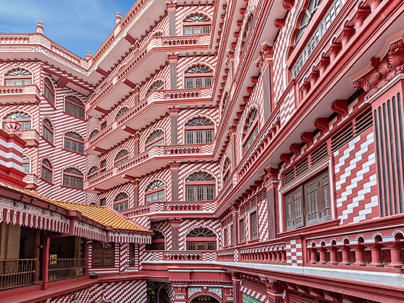 Gaze at the Columbo Red Mosque in wonder as you take in the colours, patterns, and intricate design