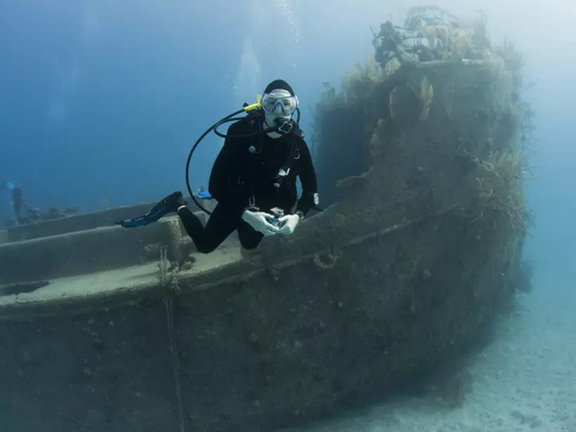 Diver over the Prince Albert wreck