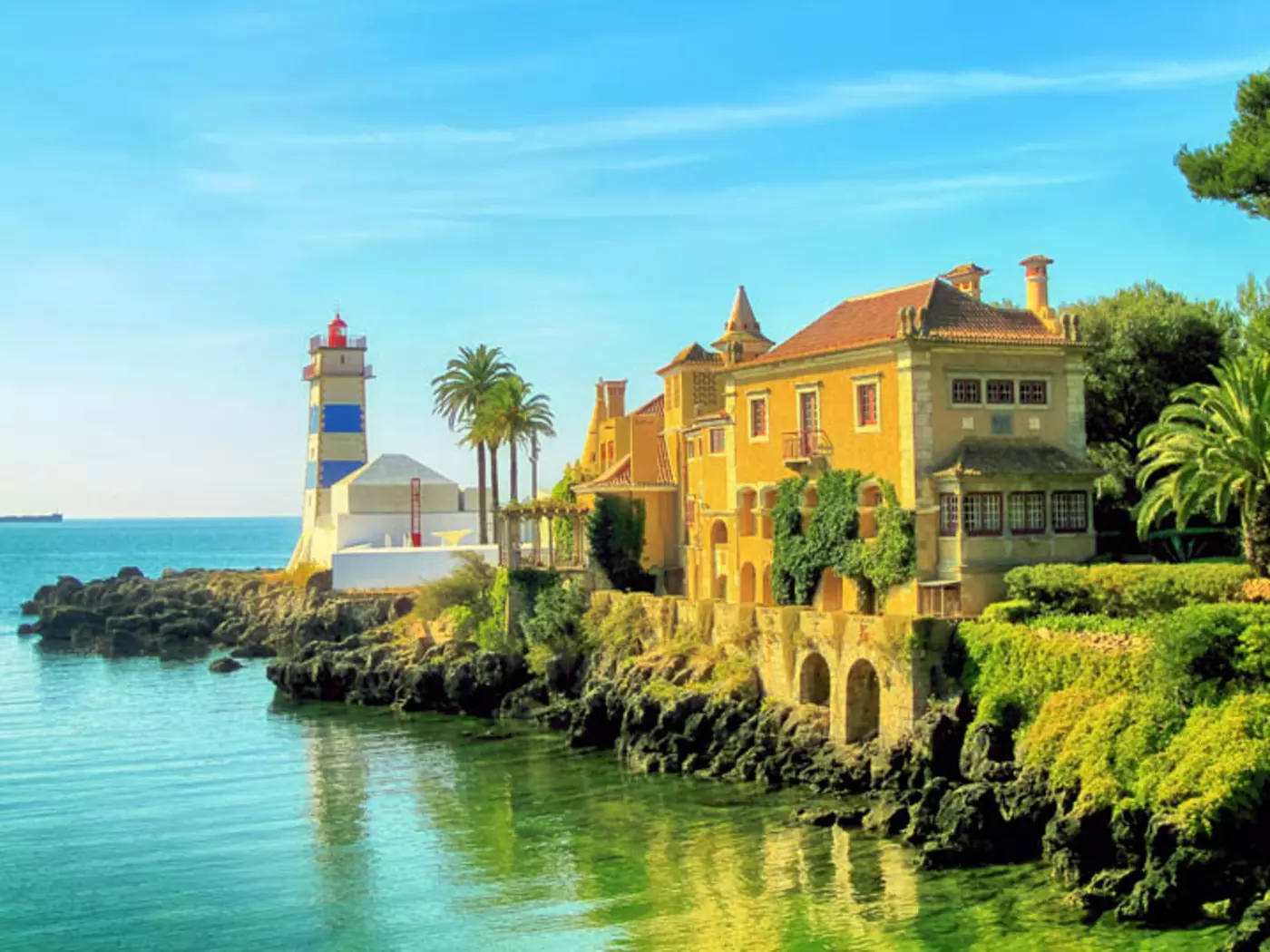 Once a traditional fishing town, Cascais in now the centre of the Portuguese Riviera