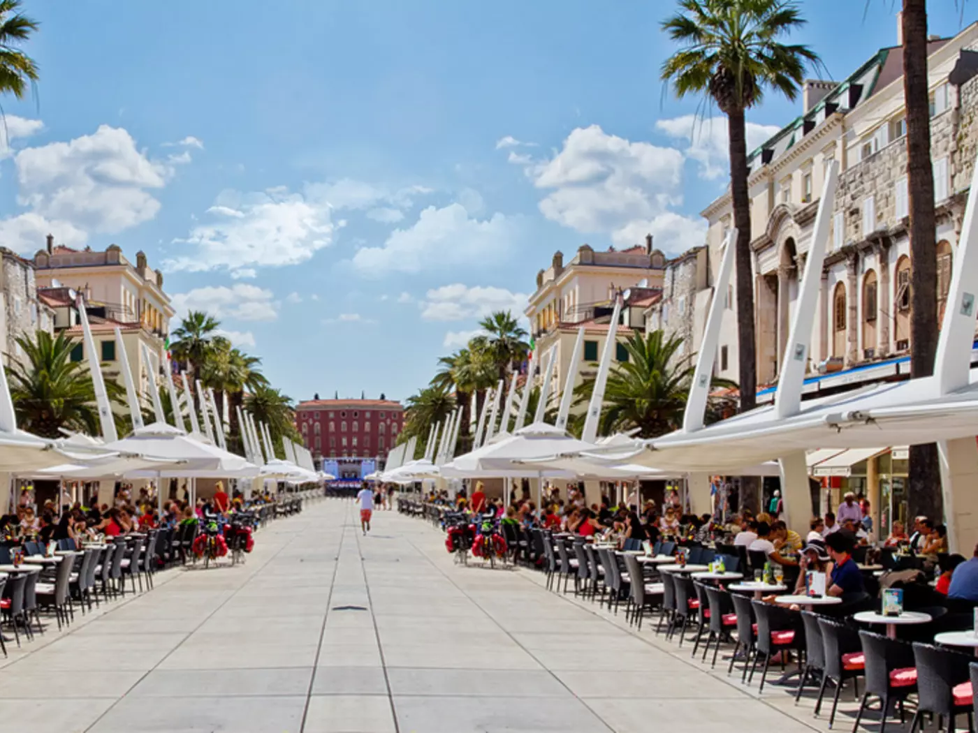 Visit the cafes of Split