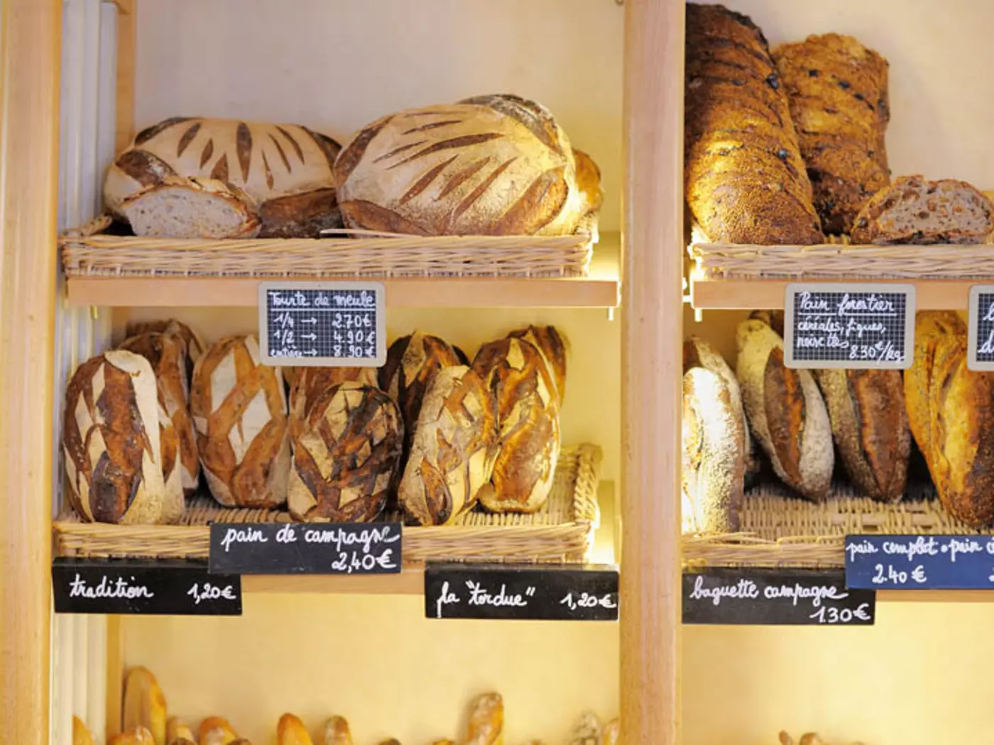 Discover the best baguettes on your walking tour of Montmartre
