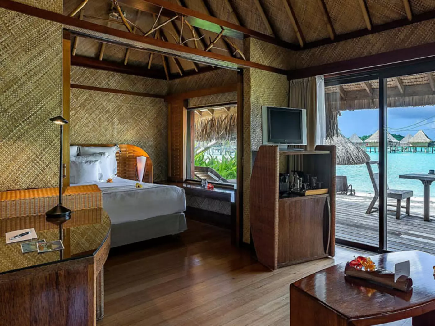 Le Moana's rooms feature a Polynesian style