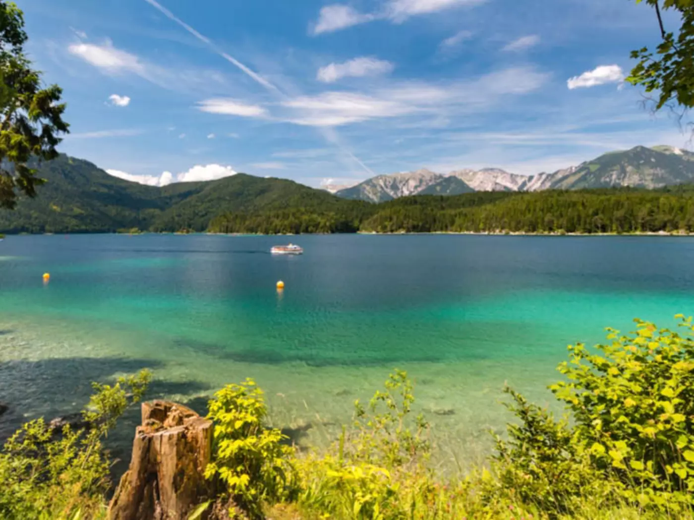 Lake Eibsee in Garmisch Partenkirchen
