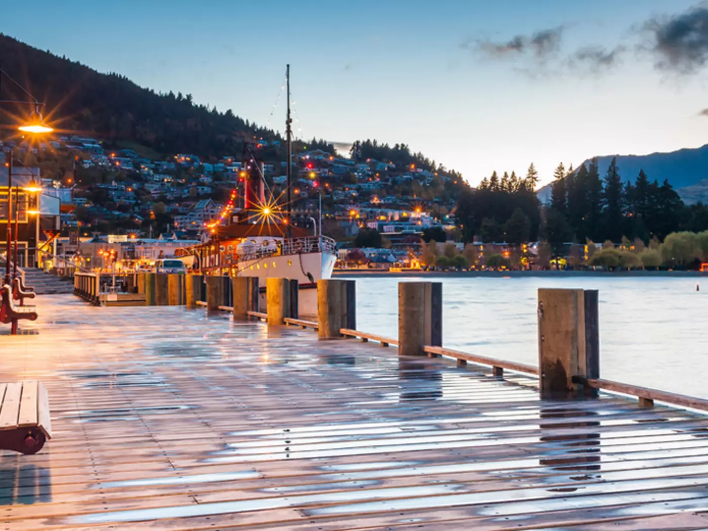 Lake Wakatipu at twilight