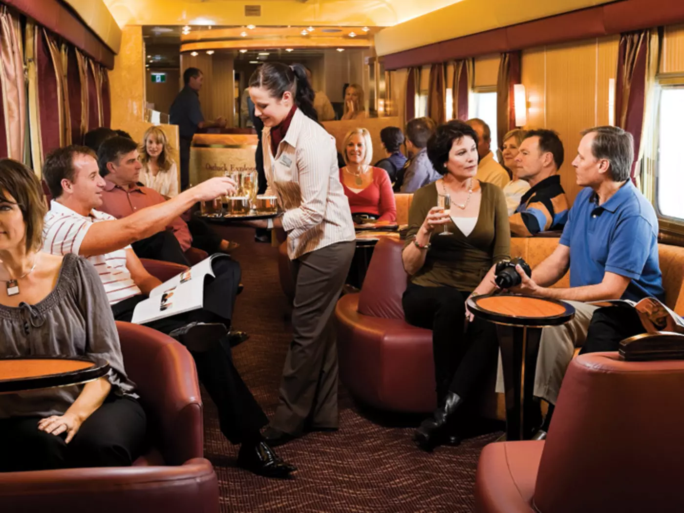 Gold Service Lounge car
