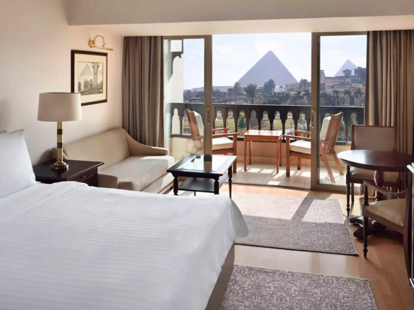 Guest rooms at the Mena House