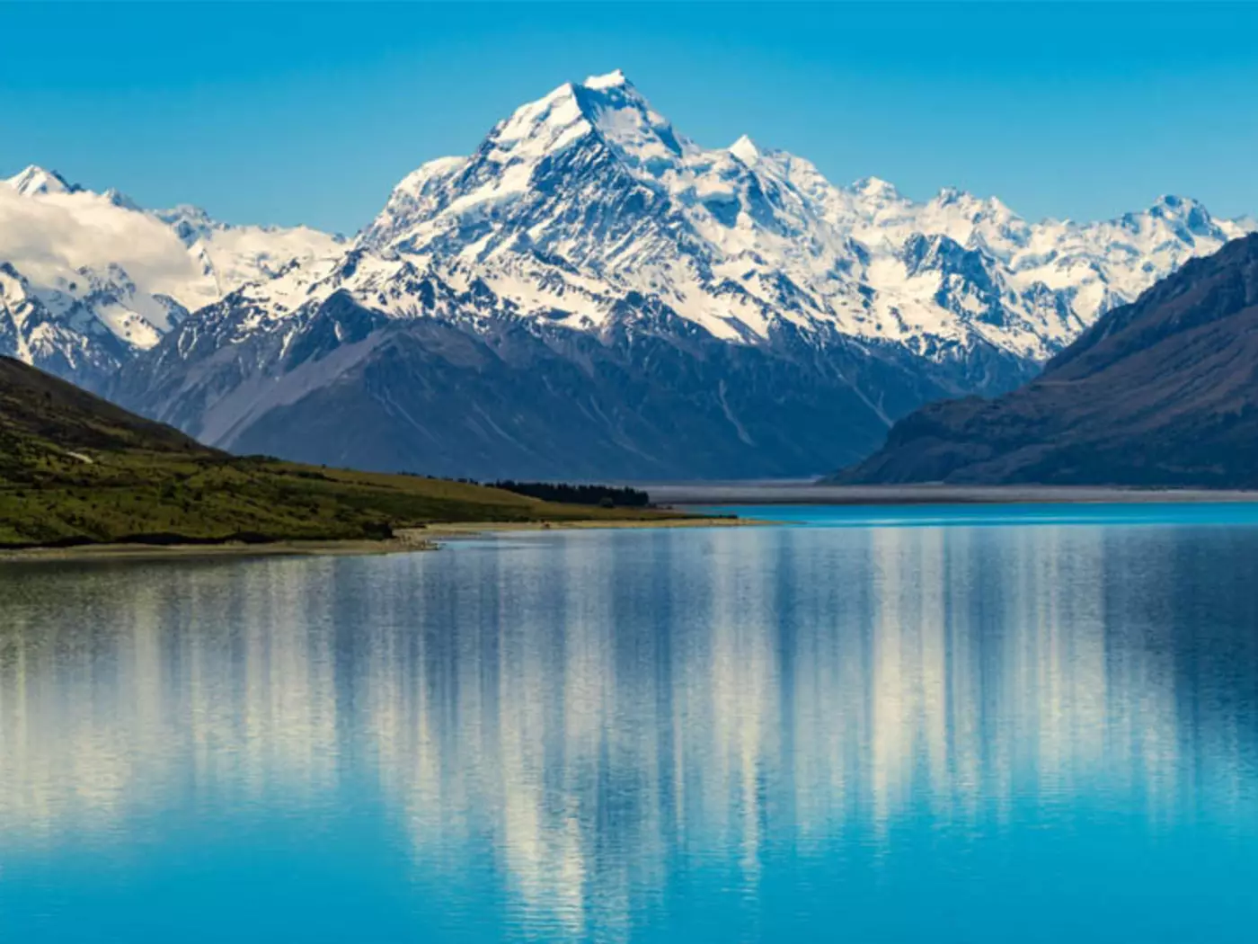 Mount Cook National Park Mount Cook National Park is home of the highest mountains and the longest glaciers