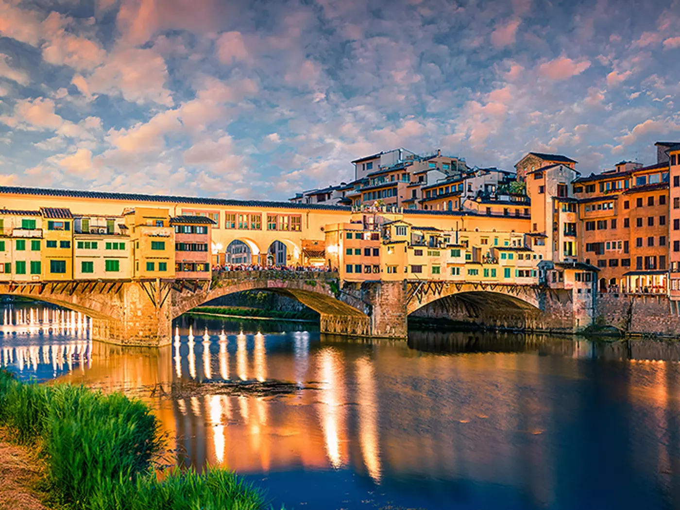 Spanning the River Arno, the Ponte Vecchio dates from 966