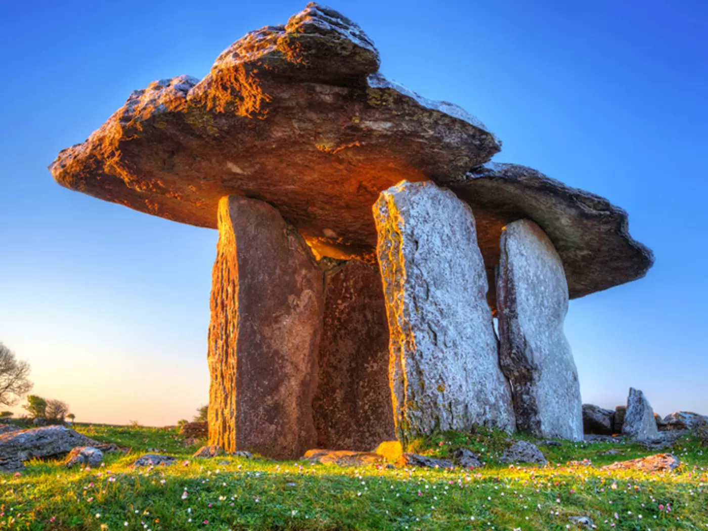 Poulnabrone portal tomb in Burren, Ireland