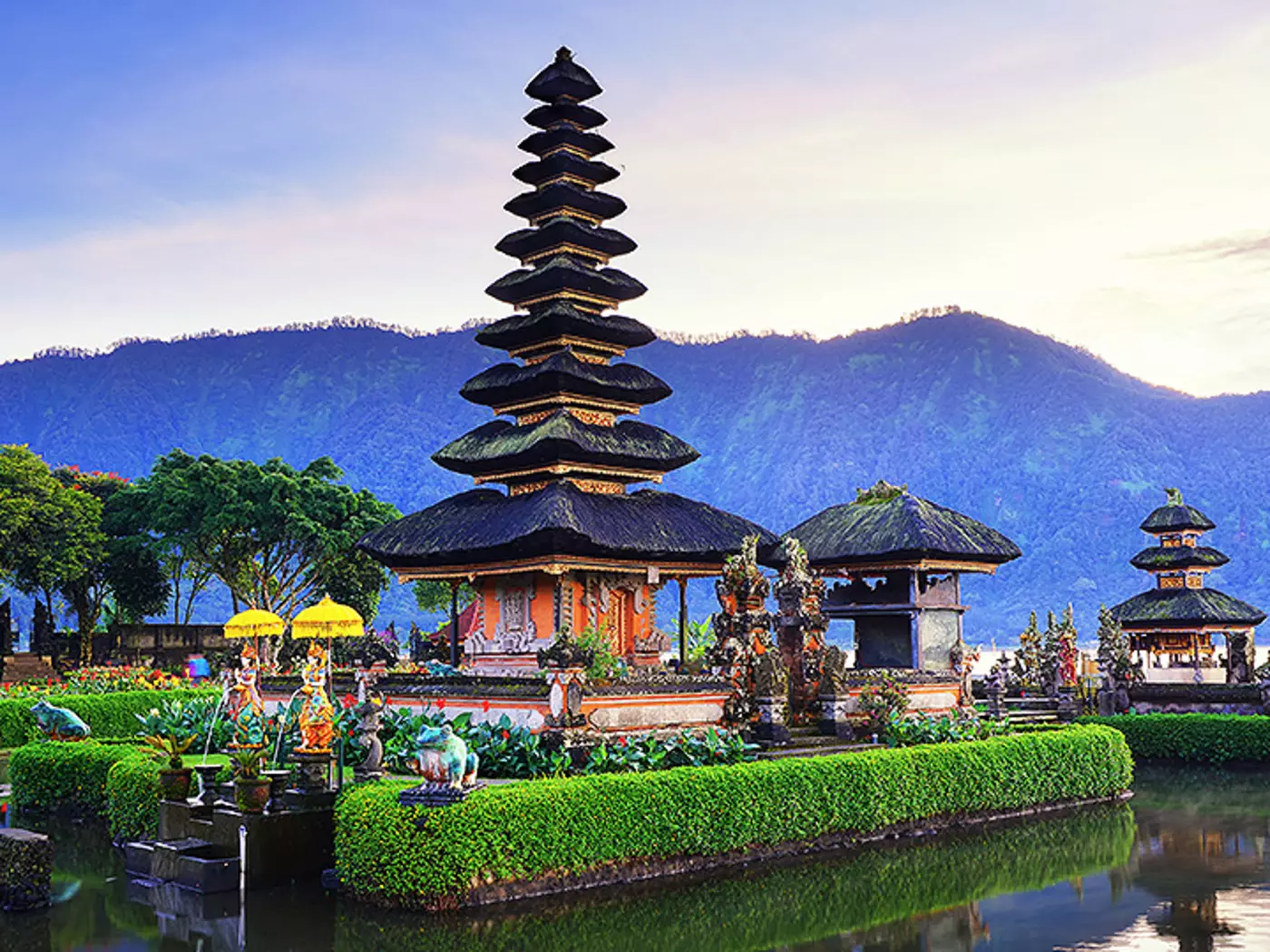 Pura Ulun was built to honor Danu Bratan, the Goddess of the lake