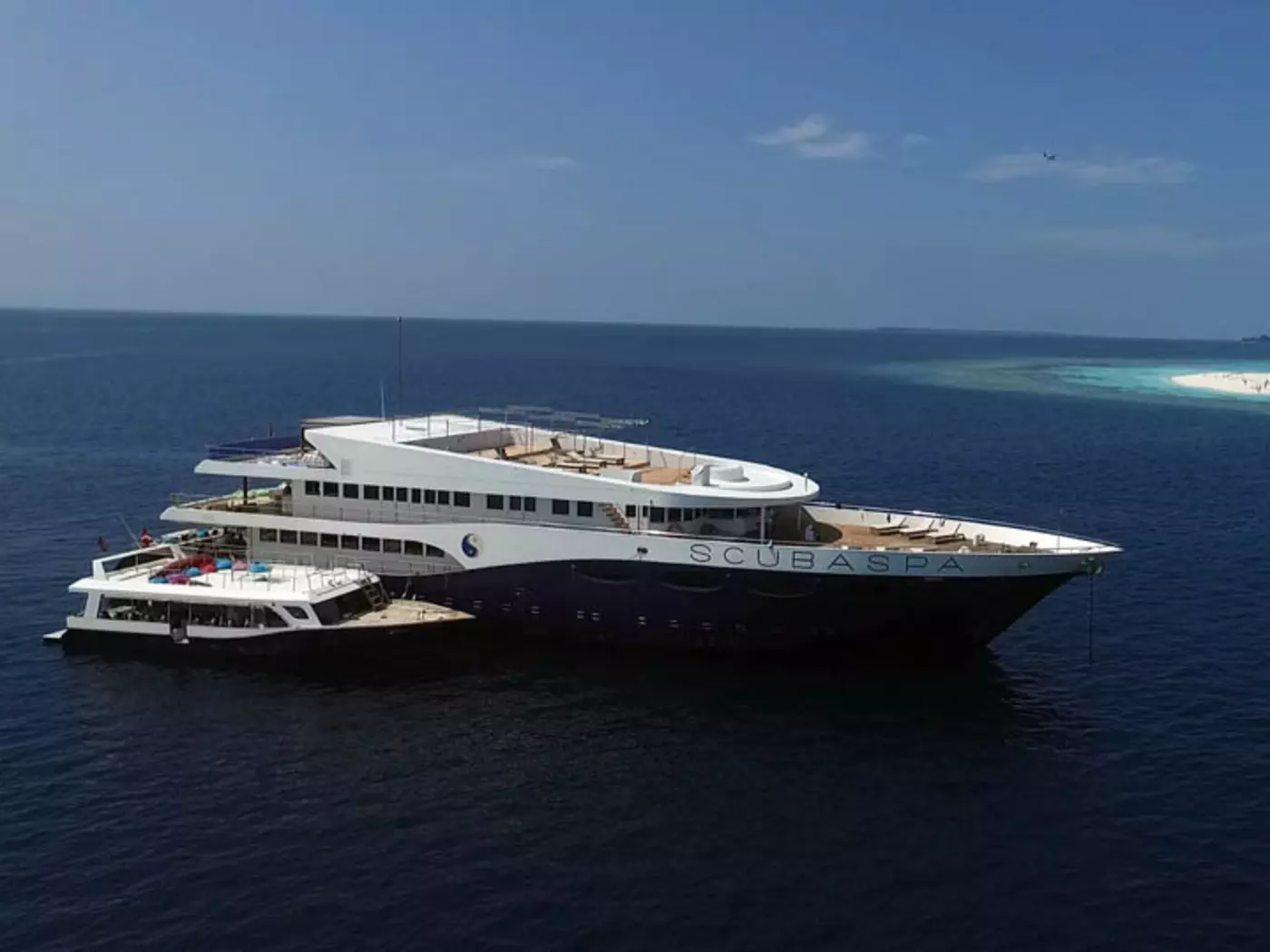Scubaspa's purpose-built yachts explore the picture-perfect islands and reefs of the Maldives