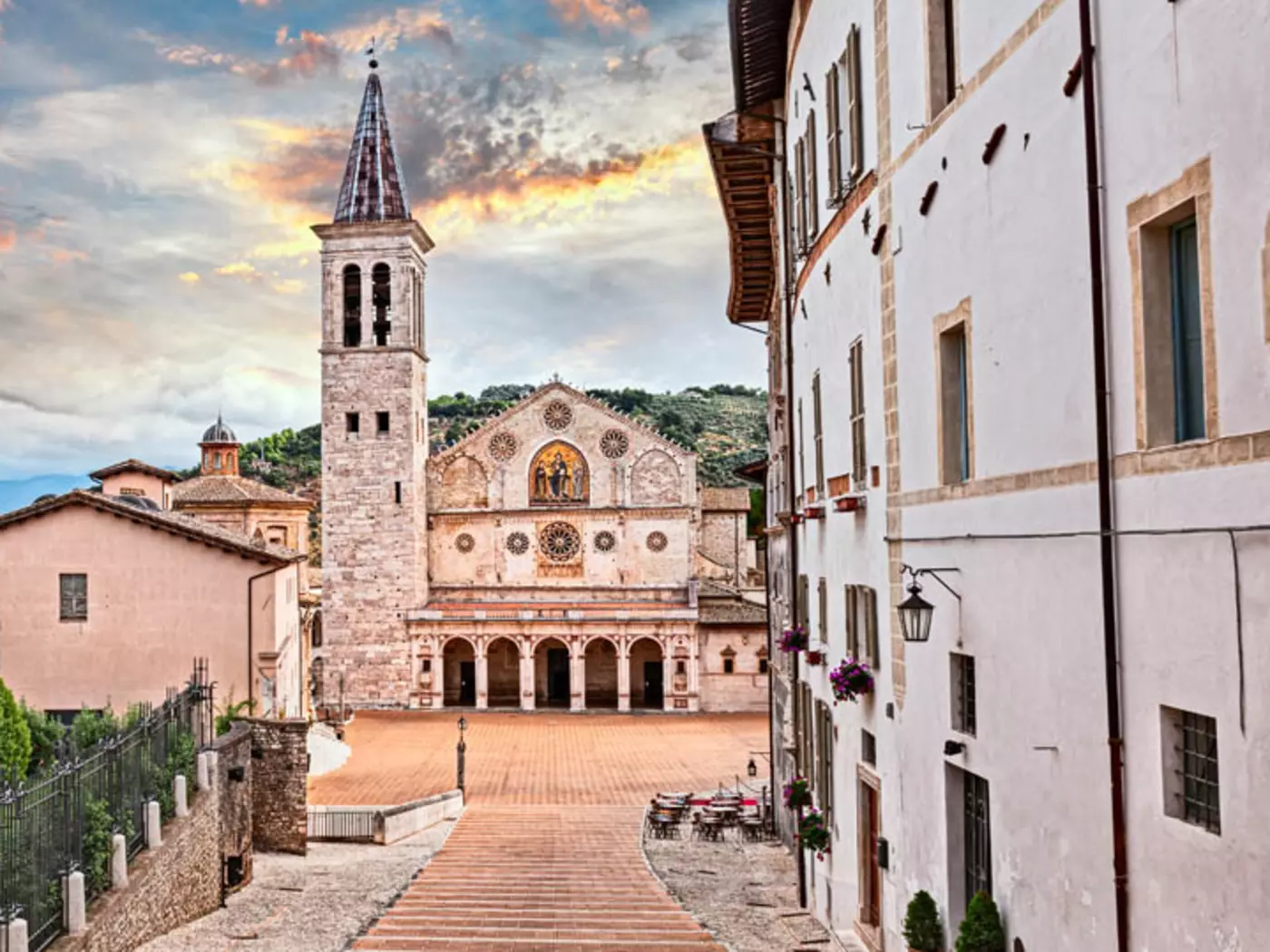 Located at the foot of the Apennine hills, Spoleto dates from the 2nd century