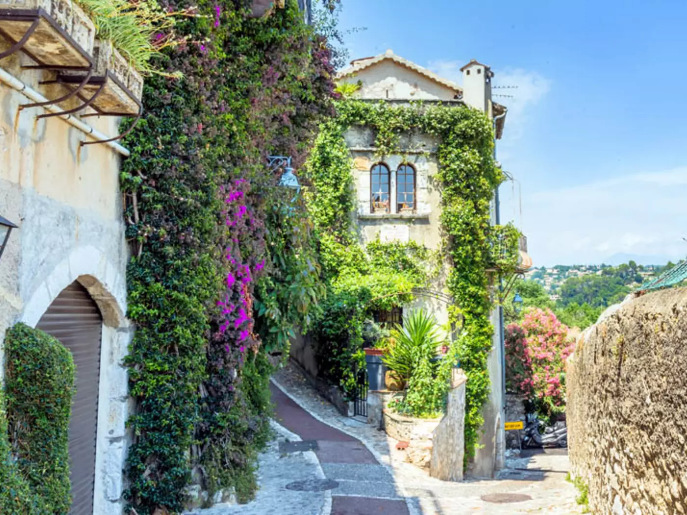 St Paul de Vence is a hill top medieval town overlooking the sea