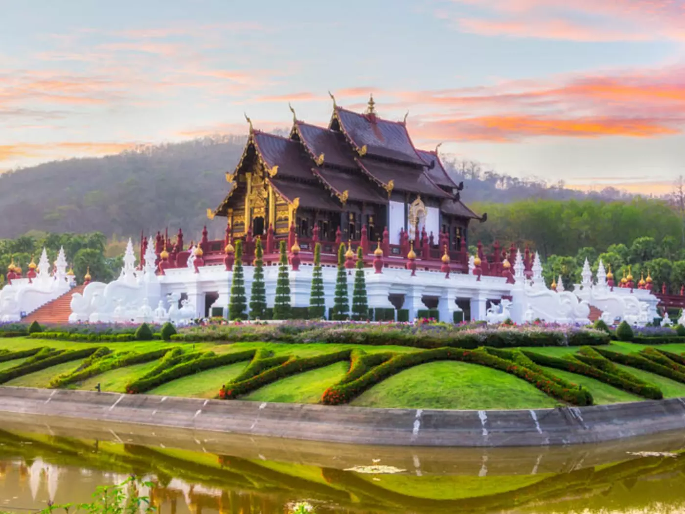 There are over 300 temples scattered throughout the city and surrounding countryside of Chiang Mai