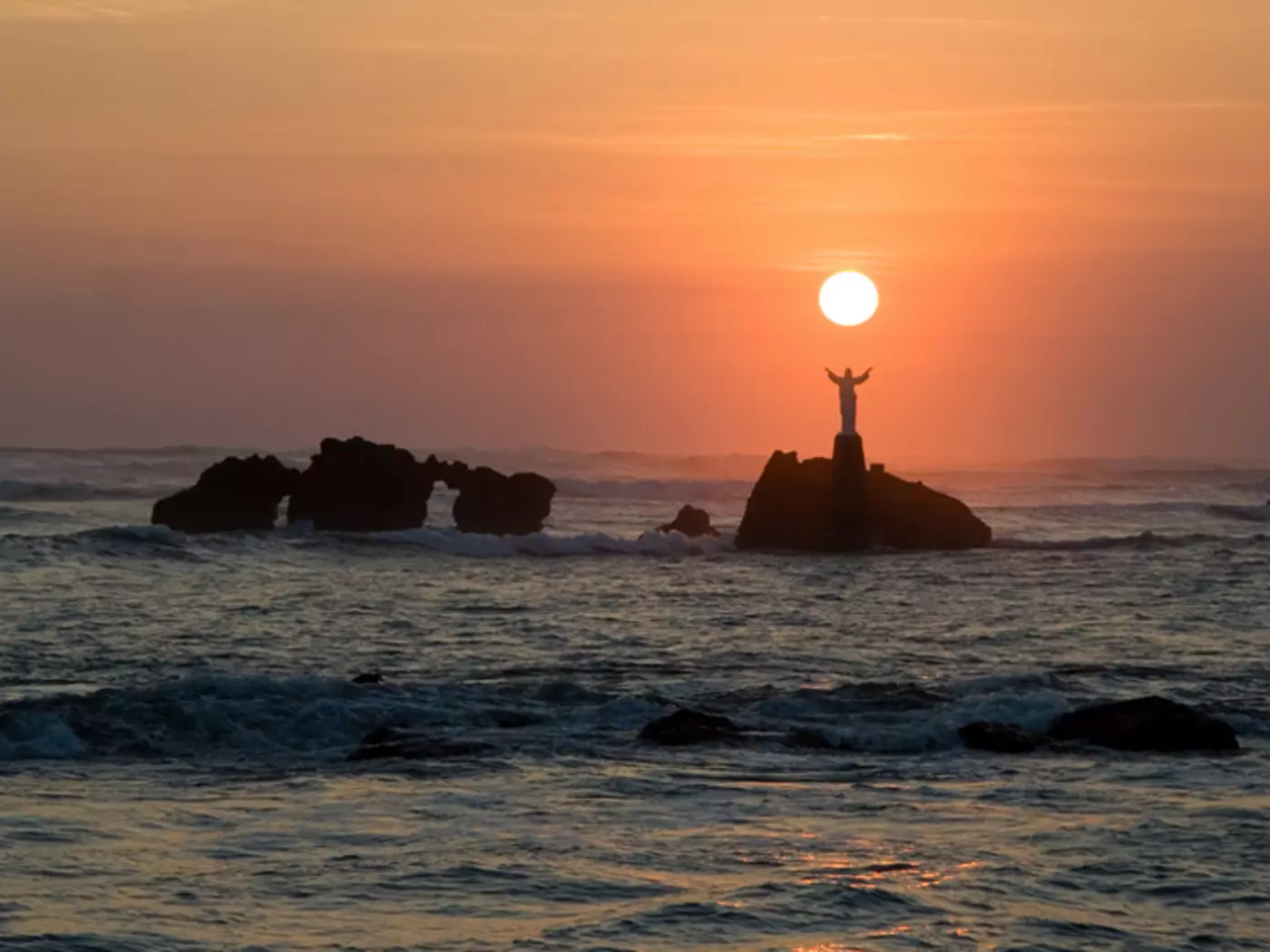 The famous Jesus of Sonsonate Statue is a great photo opportunity on your El Salvador vacation