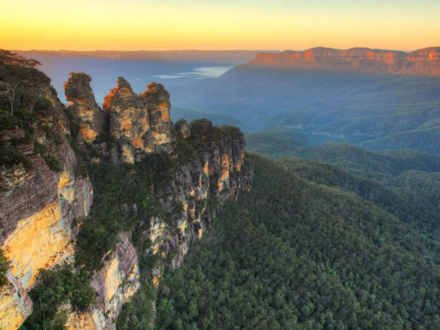 The Three Sisters, Blue Mountain's