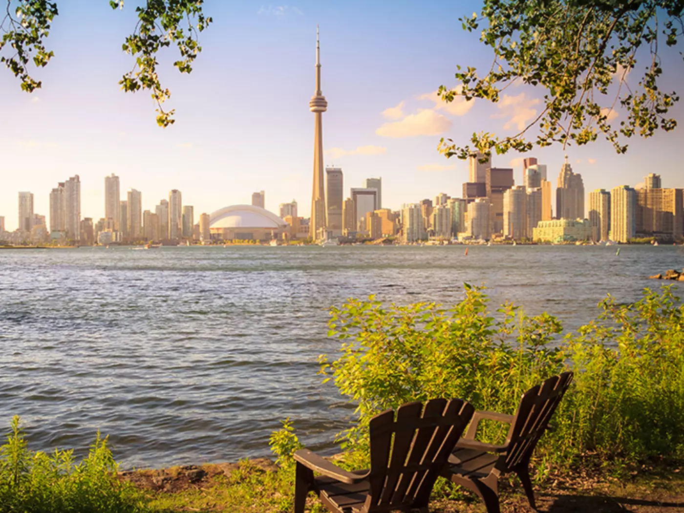 Explore the Toronto Islands for an unfiltered cityscape