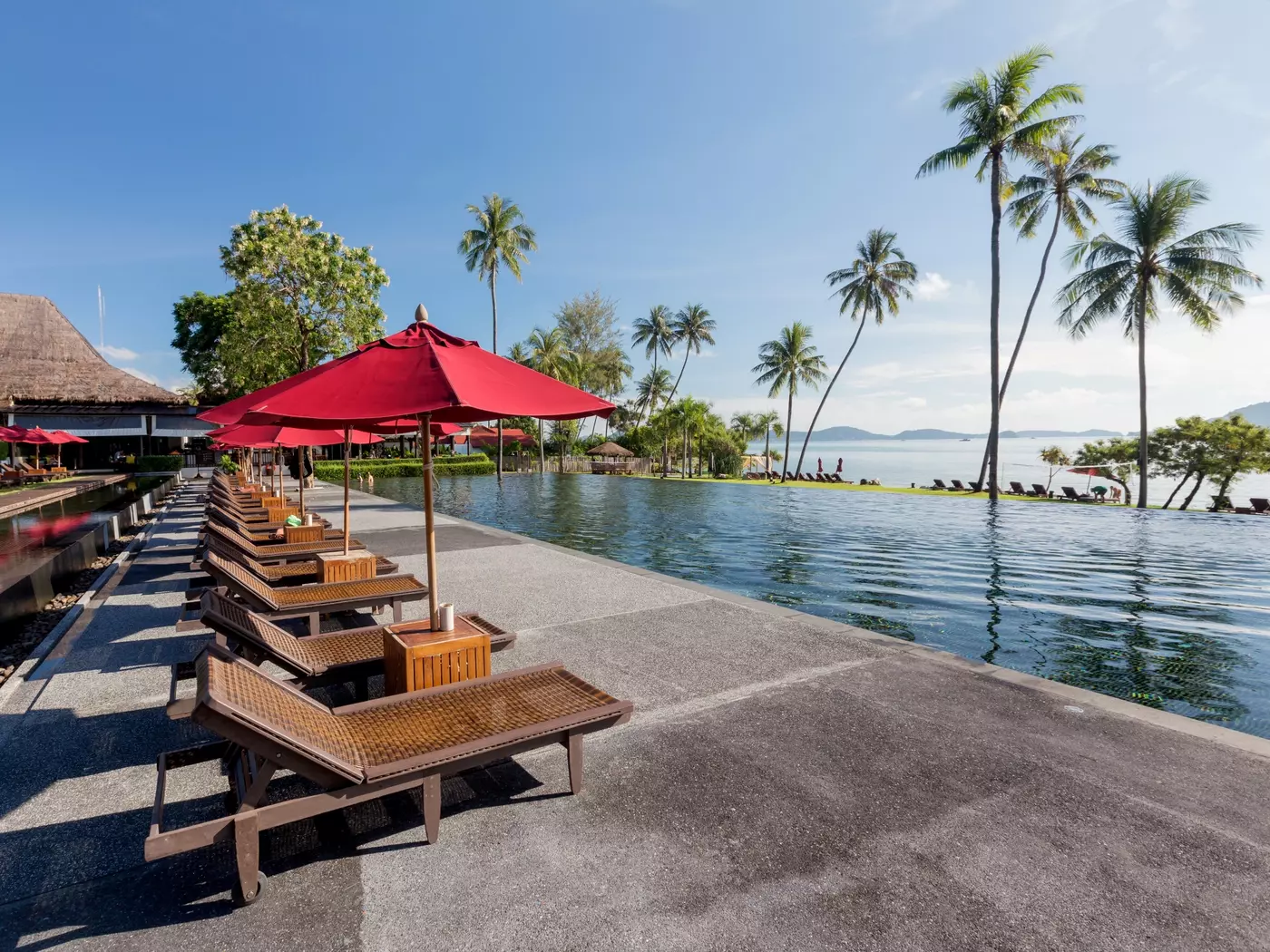 Relaxing at your Phuket resort