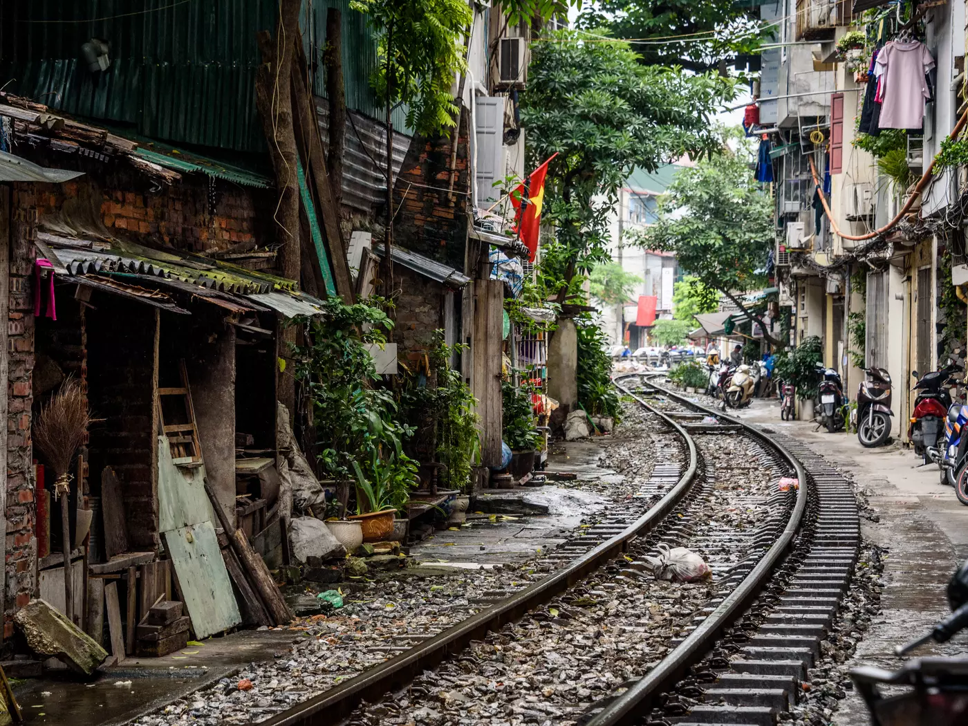 Walk the tracks in Hanoi