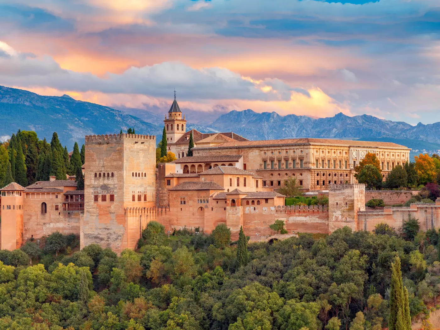 Wander the wonders of Granada