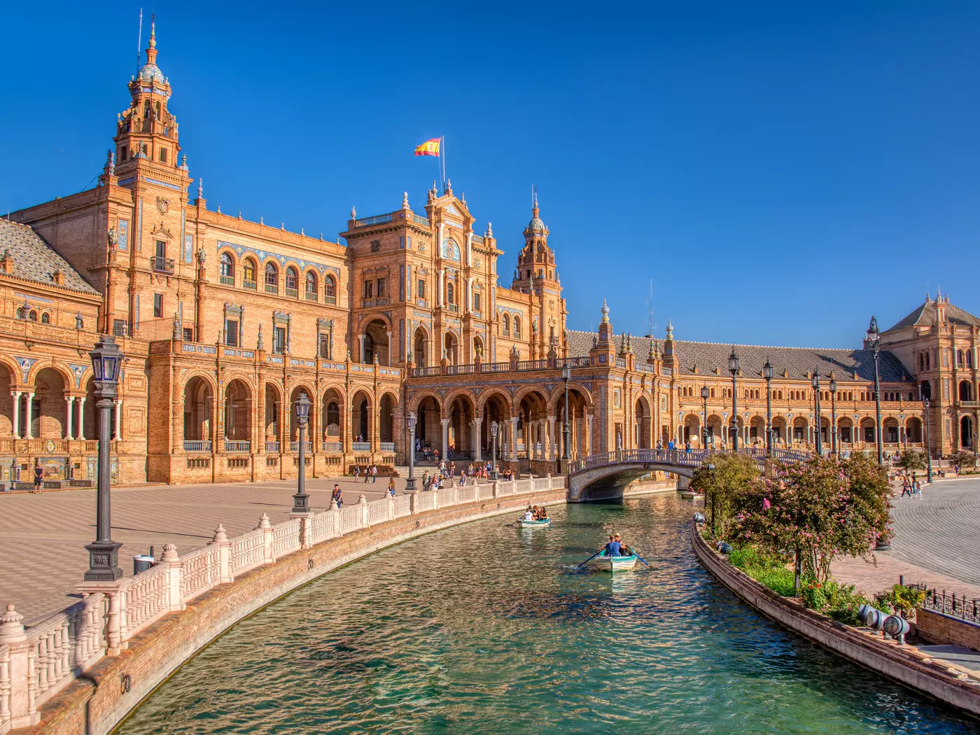 Explore the beauty of Seville