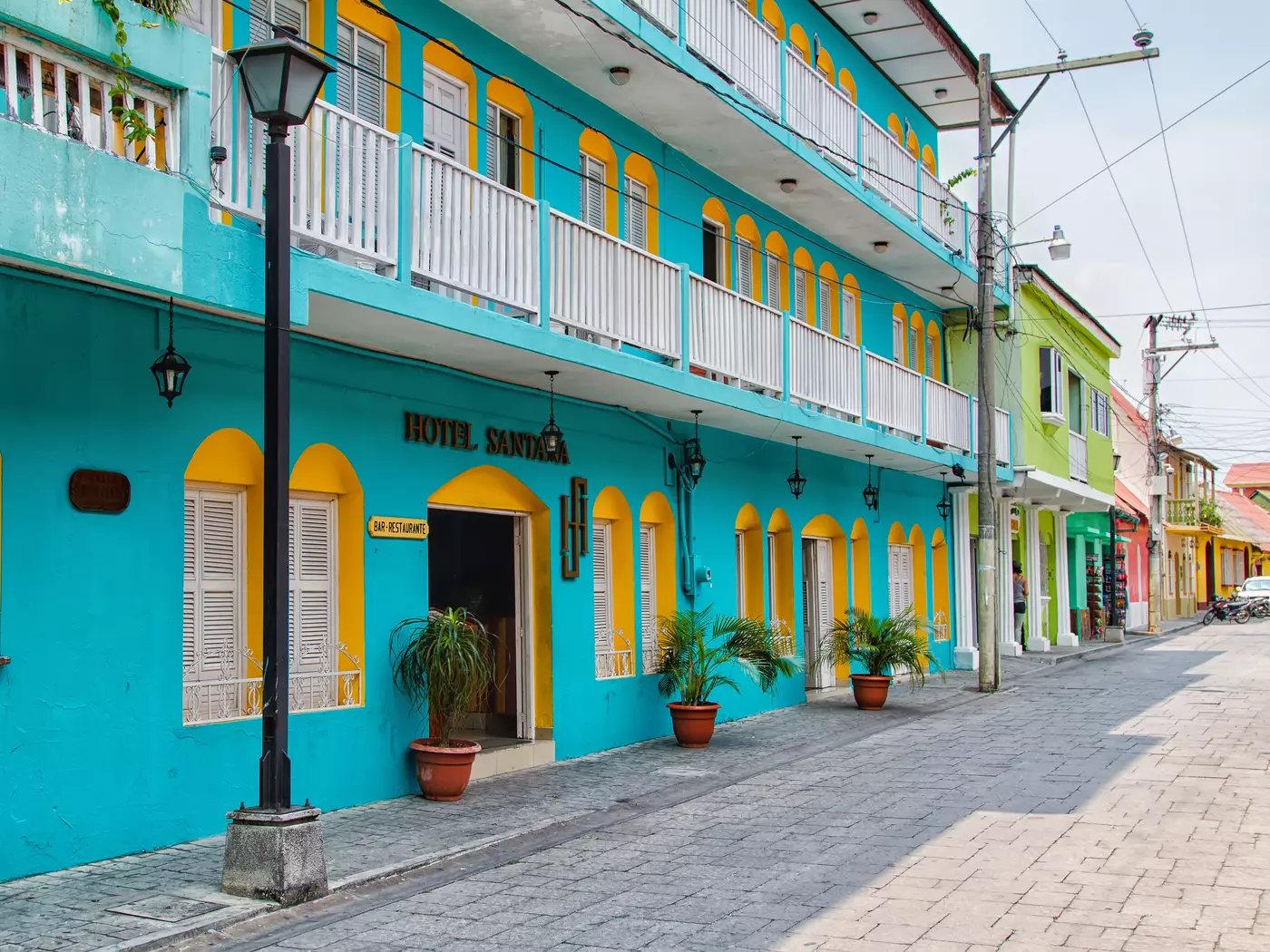 Admire the joyful colours of Flores 