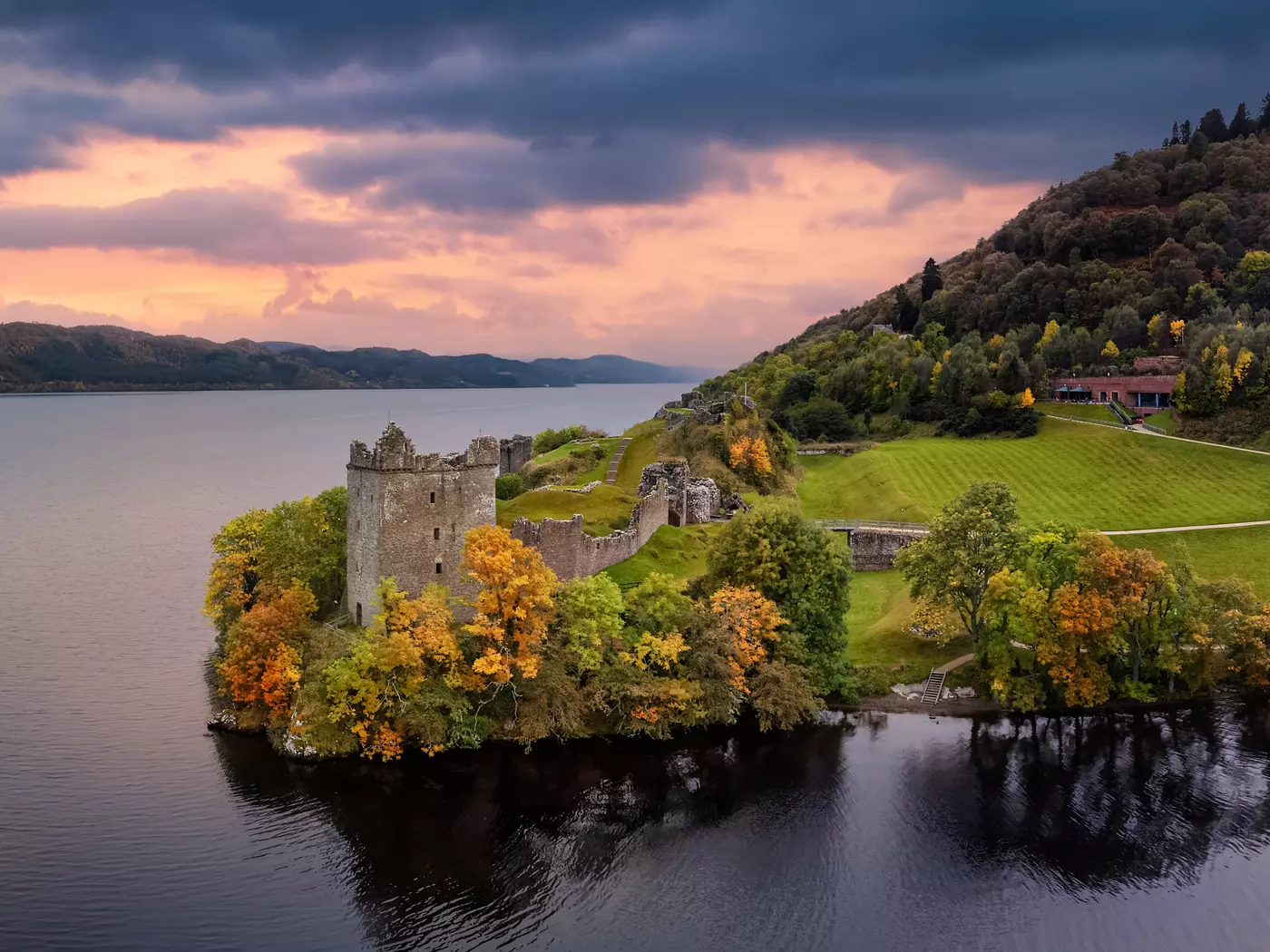 Wander the historic ruins of Urquhart Castle
