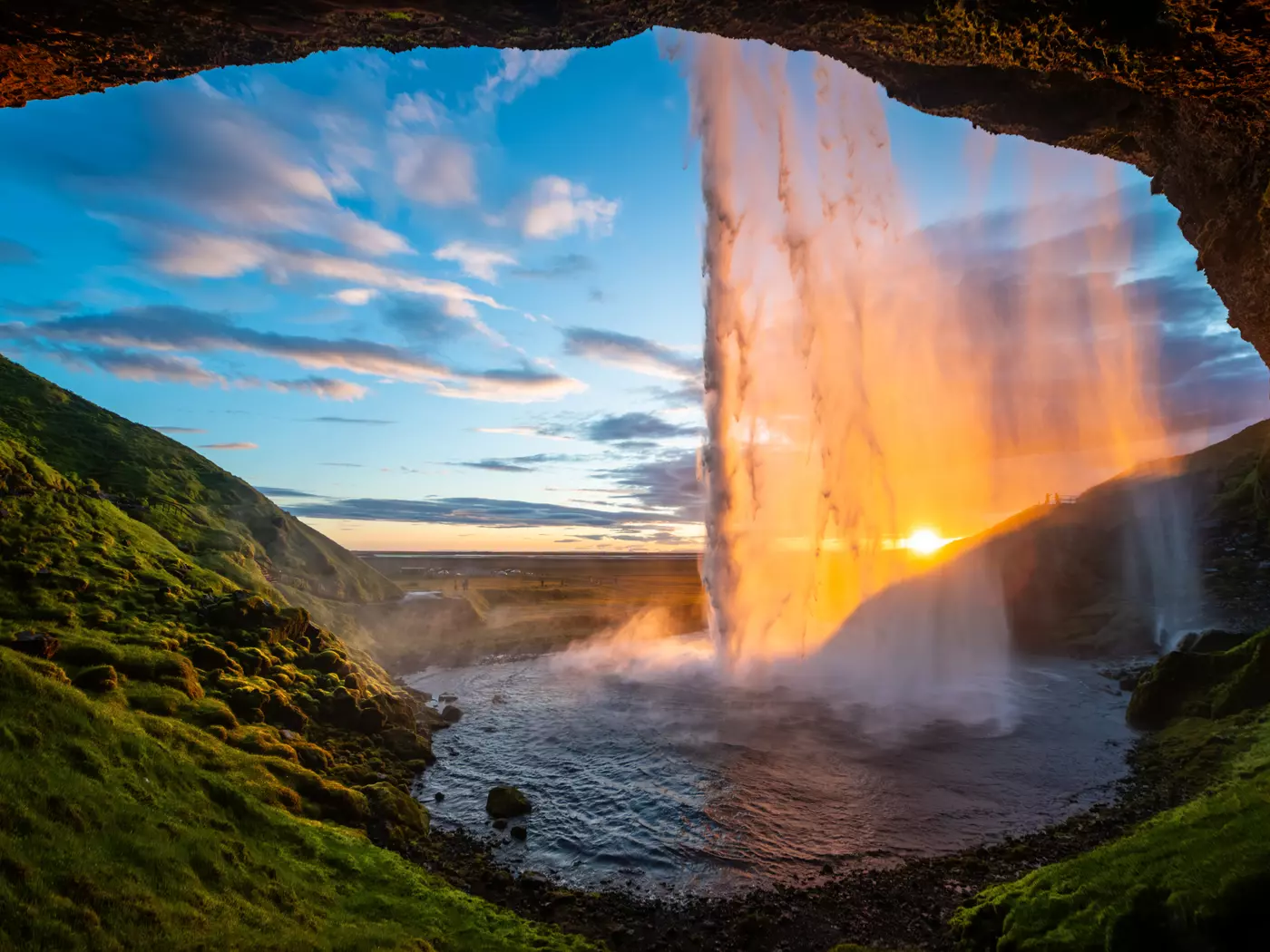 Seljalandsfoss Waterfall