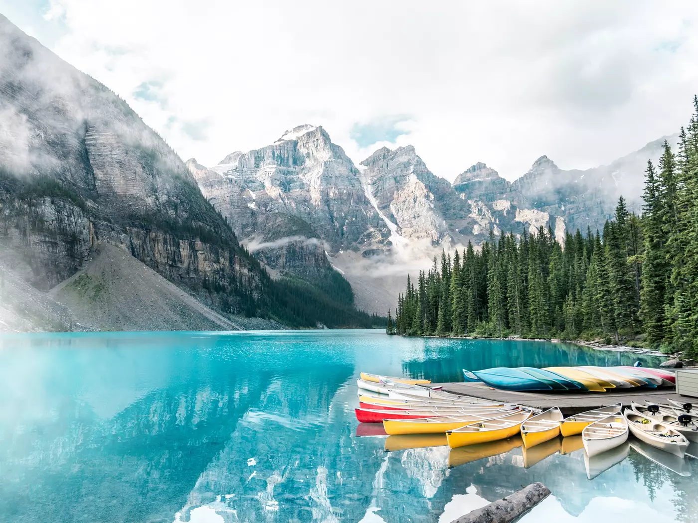 Beautiful Moraine Lake in Banff National Park