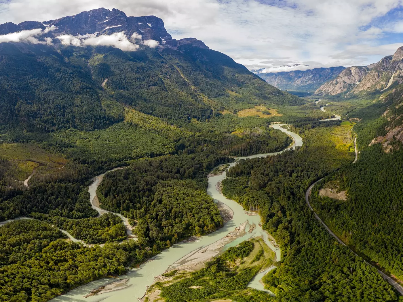 Breathtaking landscape of Tweedsmuir Provincial Park