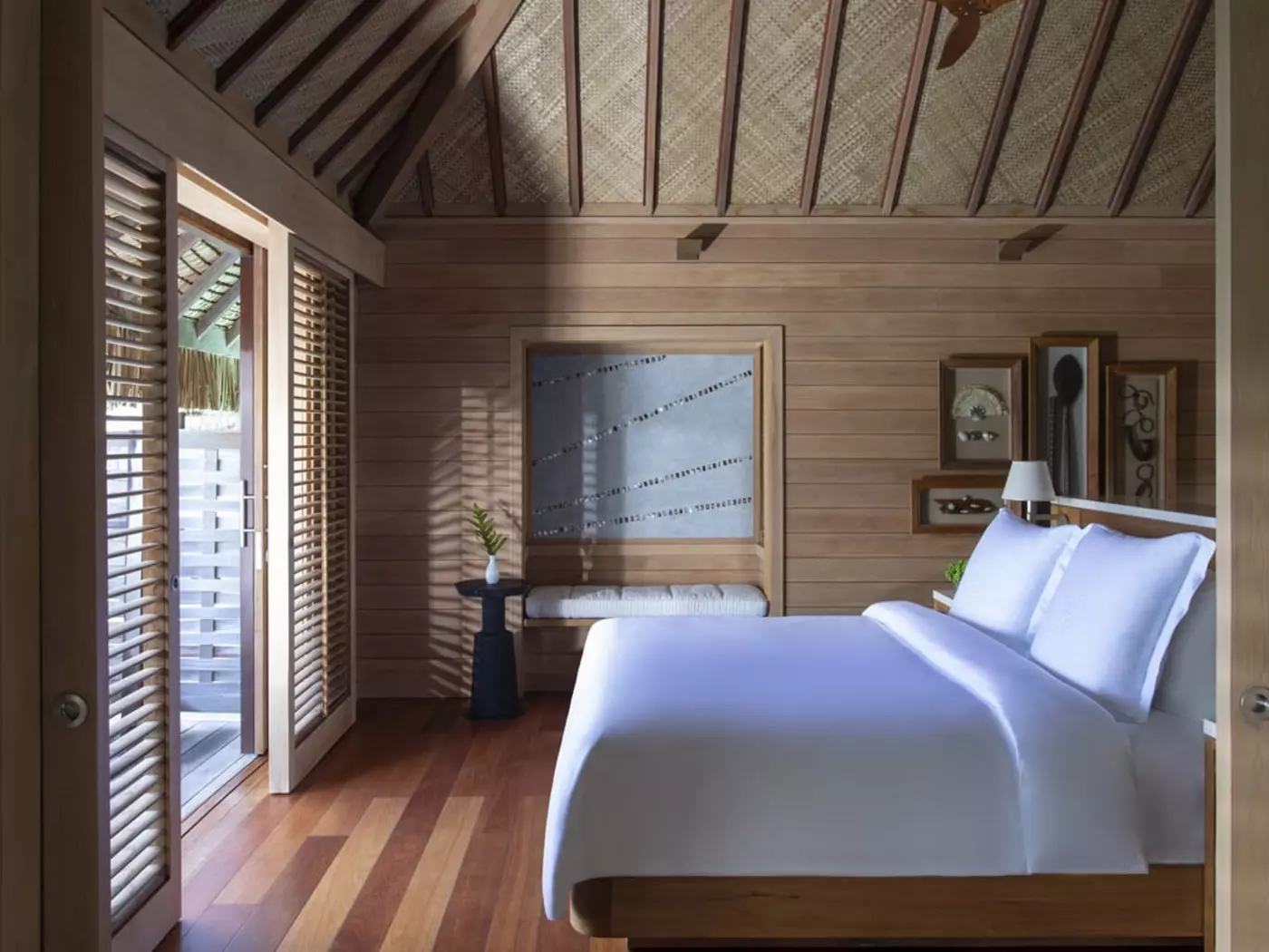 1 Bedroom Beachview Overwater Bungalow Suite