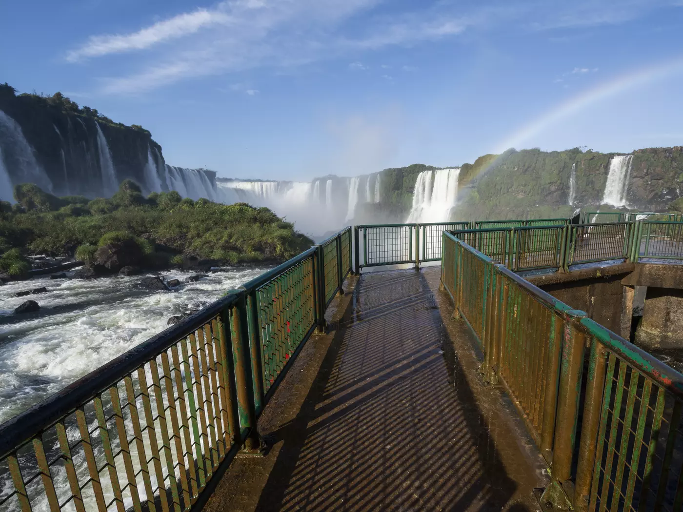 Witness the power of the Foz do Iguacu