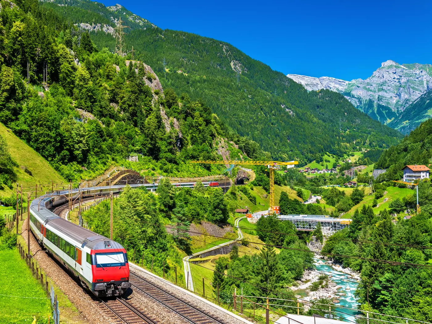 Gotthard Panorama Express