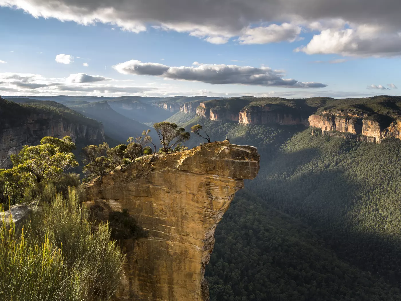 Hanging Rock Lookout, Blue Mountains