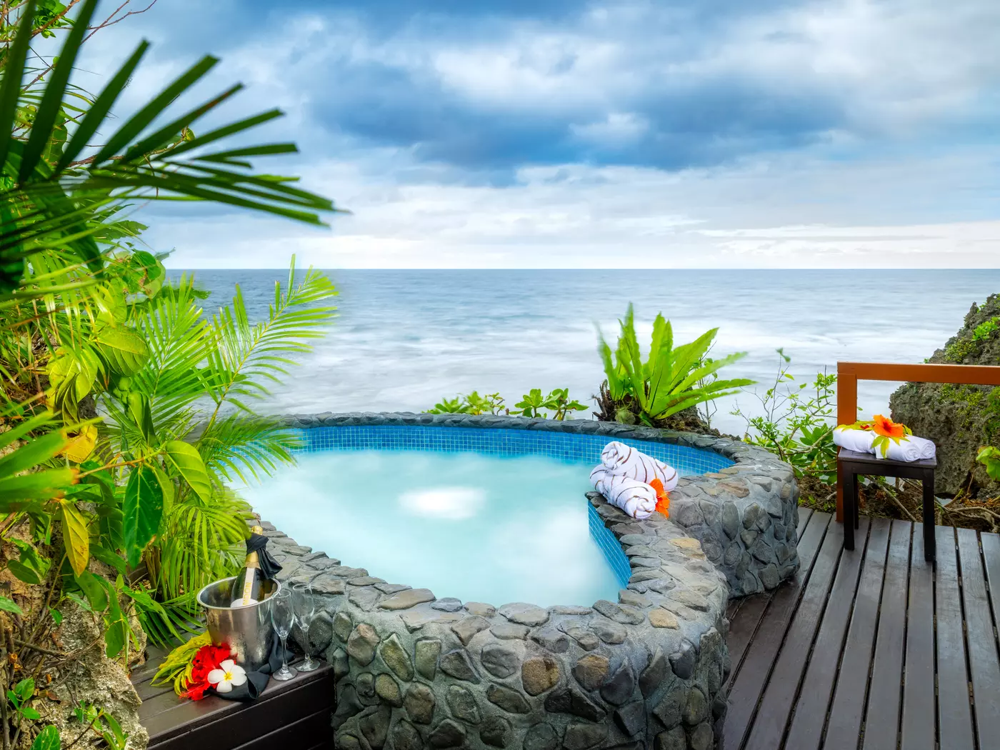 Heart Hot Tub Heart Hot Tub