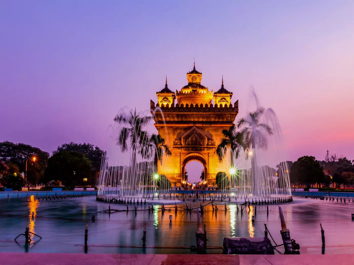 Patuxay monument, Vientiane