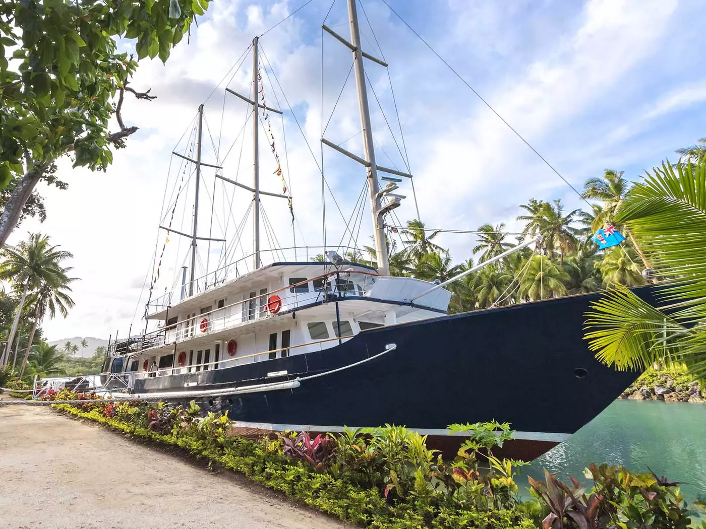 Serenity schooner Serenity schooner