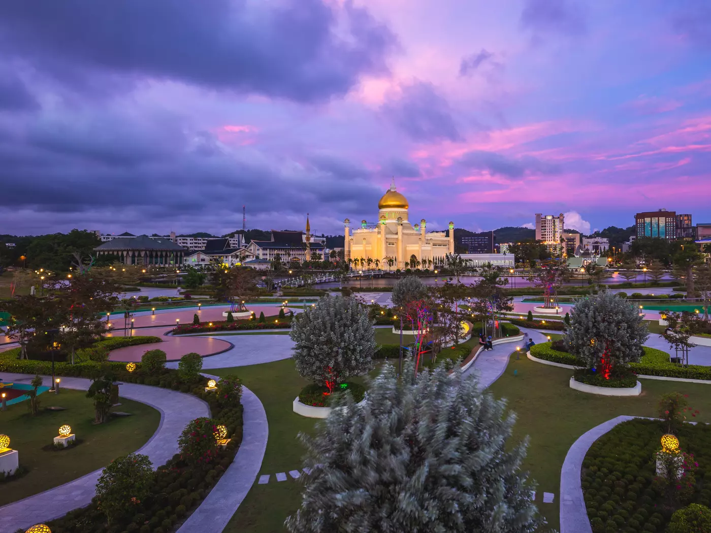 Taman Mahkota Jubli Emas in Bandar Seri Begawan