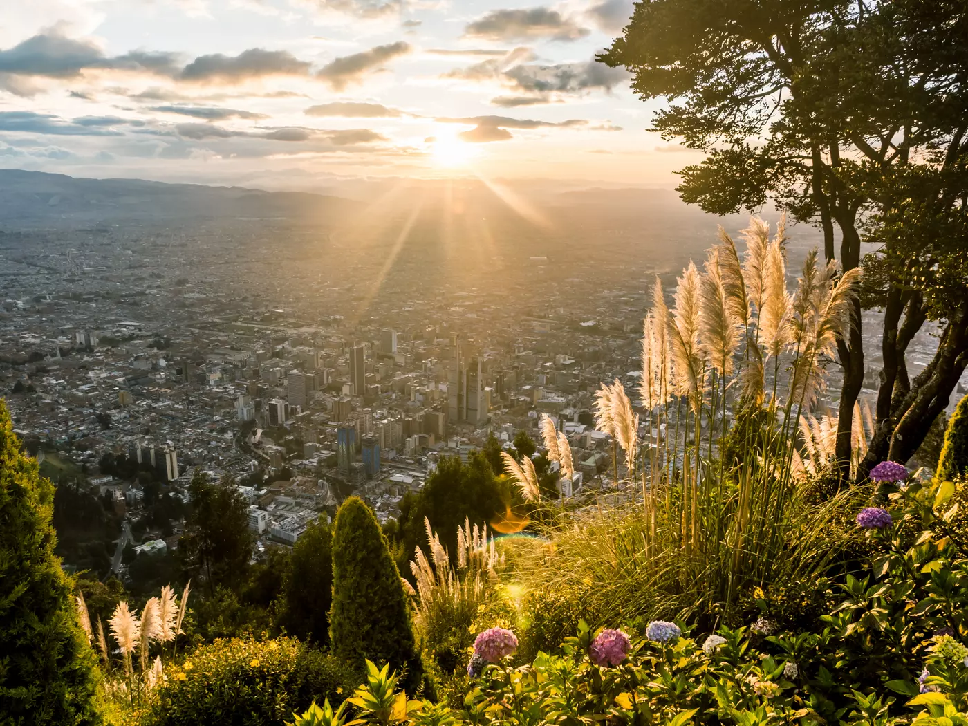 Admire the beauty of Bogota from the top of Monserrate